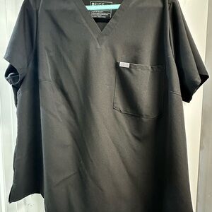 FIGS Catarina Scrub Top - Black